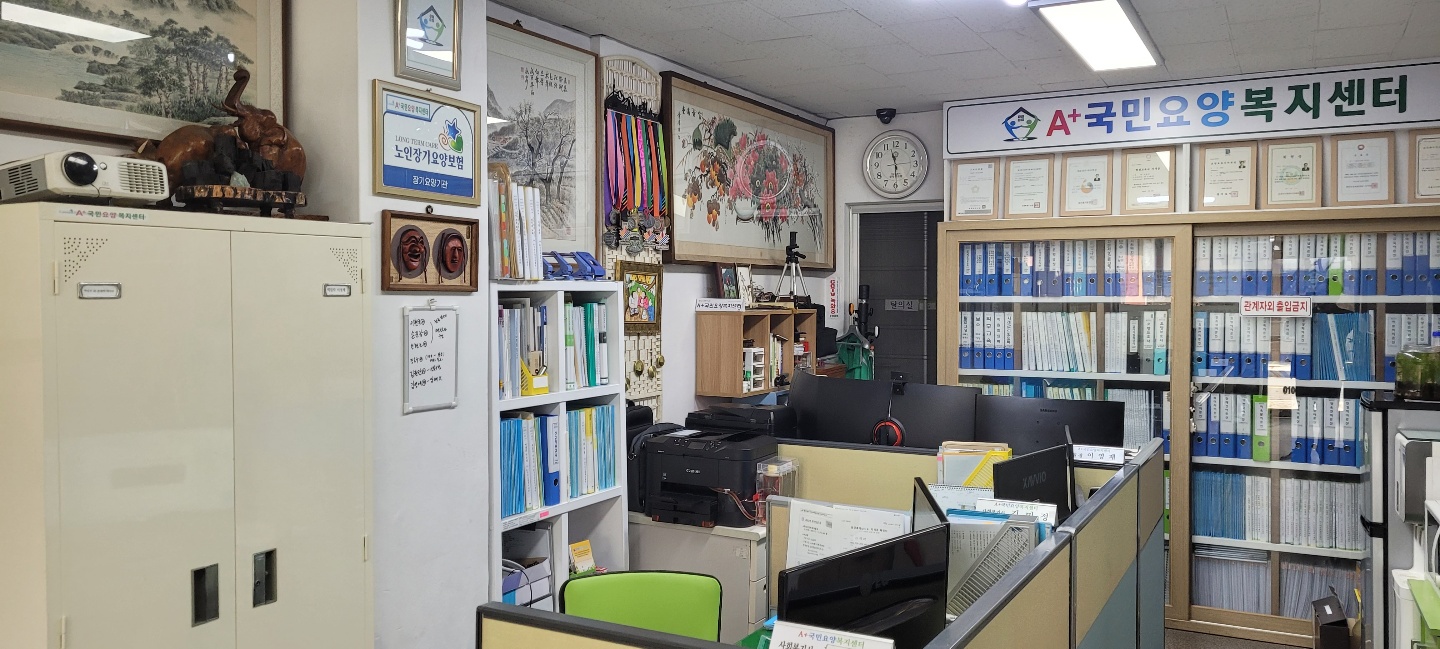 990186147_dN6EZHXT_cb92bb0e24193fbbe64dd302ba29a4b7c602f4e7.jpg 이미지크게보기